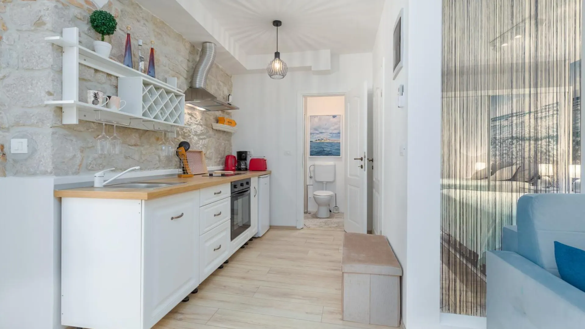 Apartment George Ровинь 0*,