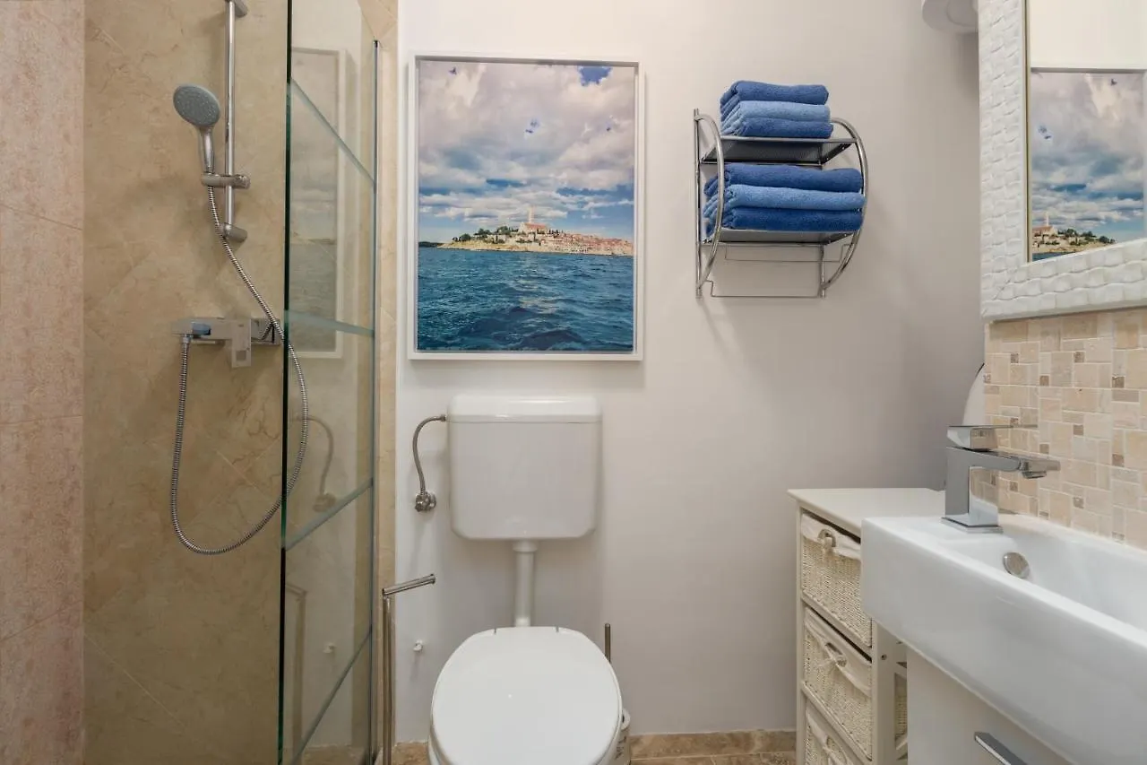Apartment George Ровинь Хорватия